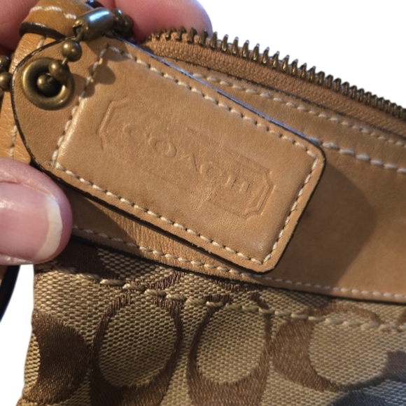 Coach Y2K Signature 10403 Shoulder Bag-EUC - Picture 12 of 12